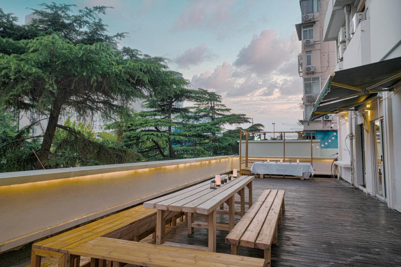 Joy Hongqiao Airport And Railway Hotel Shanghai Exterior photo